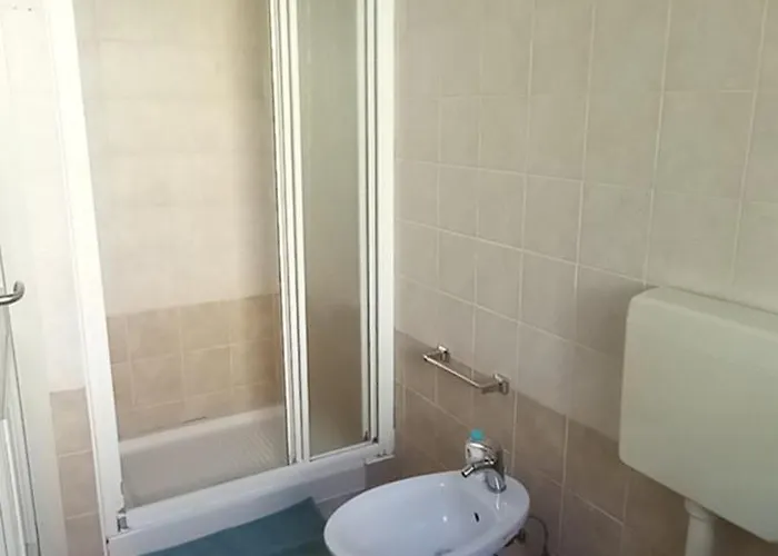 Lägenhet Torre - A Due Passi Dal Centro Ravenna